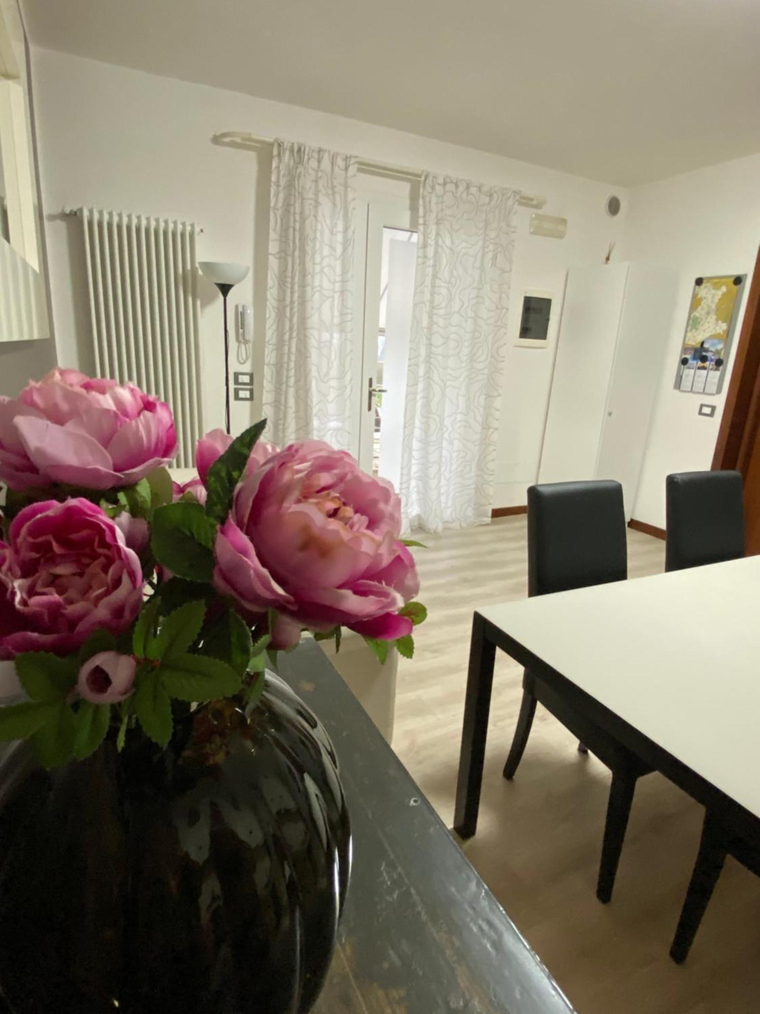 Meridien House Casalserugo Eksteriør bilde